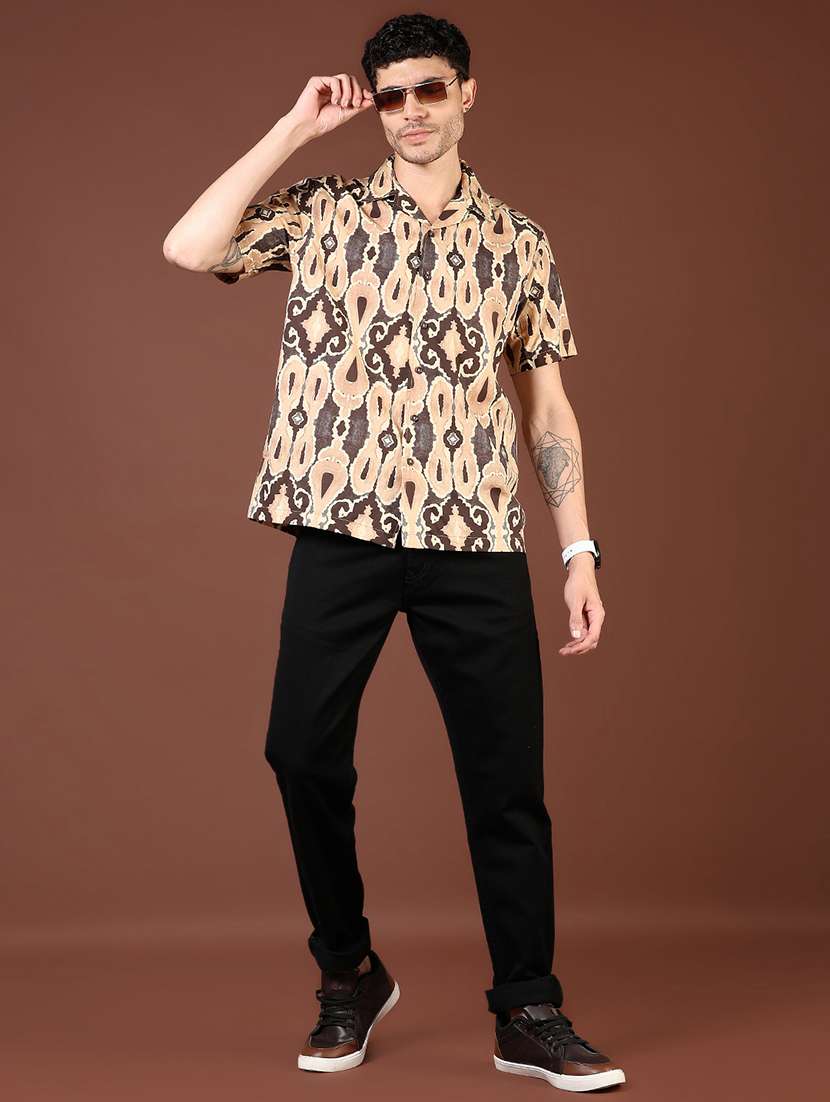 men printed cuban collared short sleeve shirt - 21854310 -  Standard Image - 5