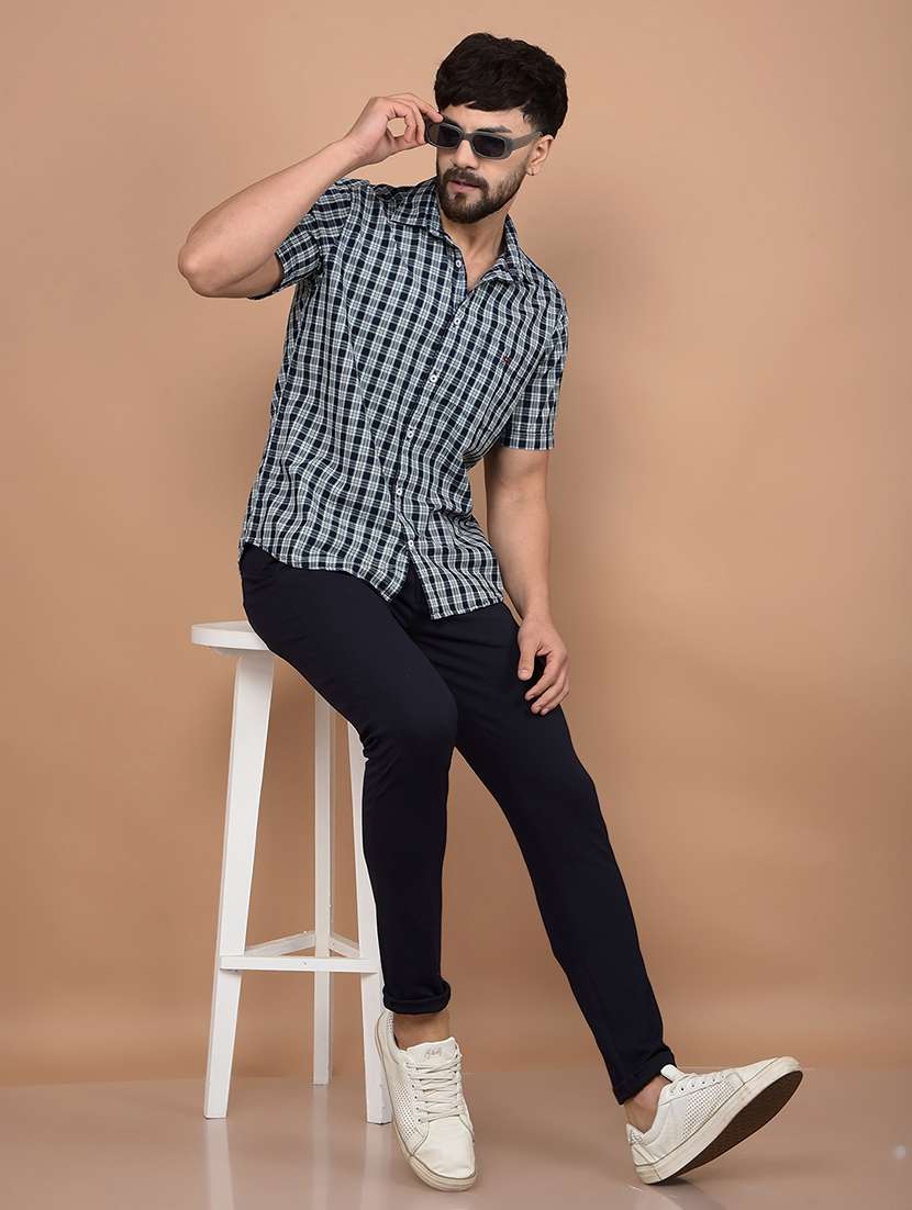 men checked short sleeve slim fit casual shirt  - 21854676 -  Standard Image - 5