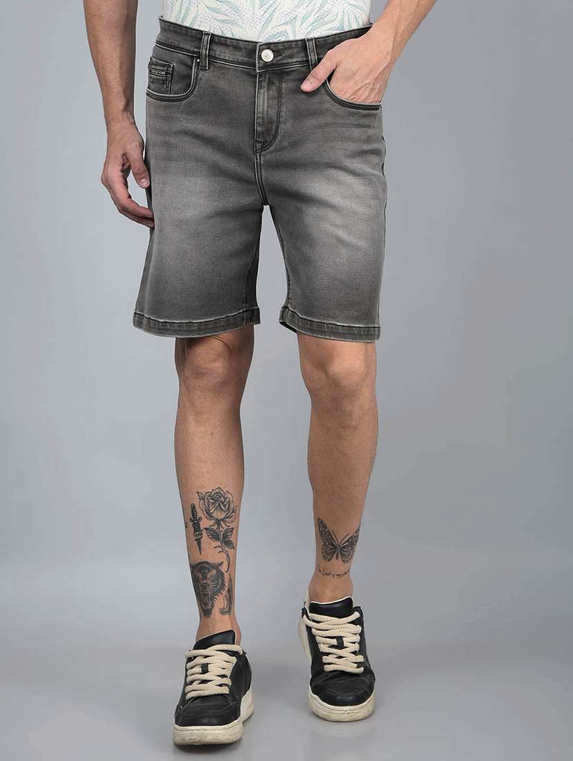 men washed mid rise shorts