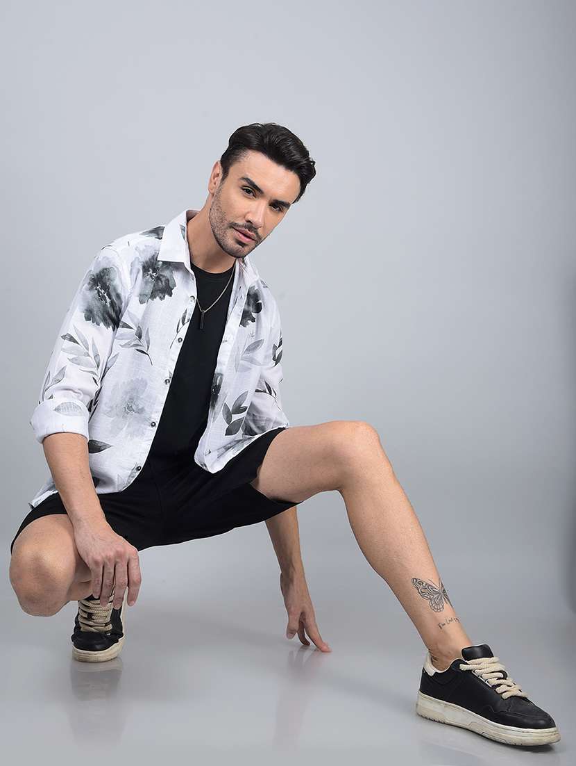 men solid mid rise shorts - 21854757 -  Standard Image - 5