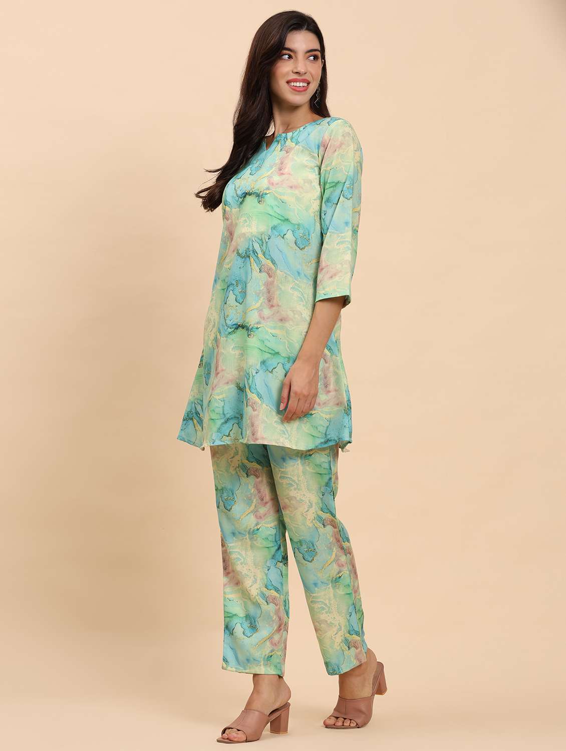 women printed shirt and short co-ord set - 21863820 - Standard Image - 3