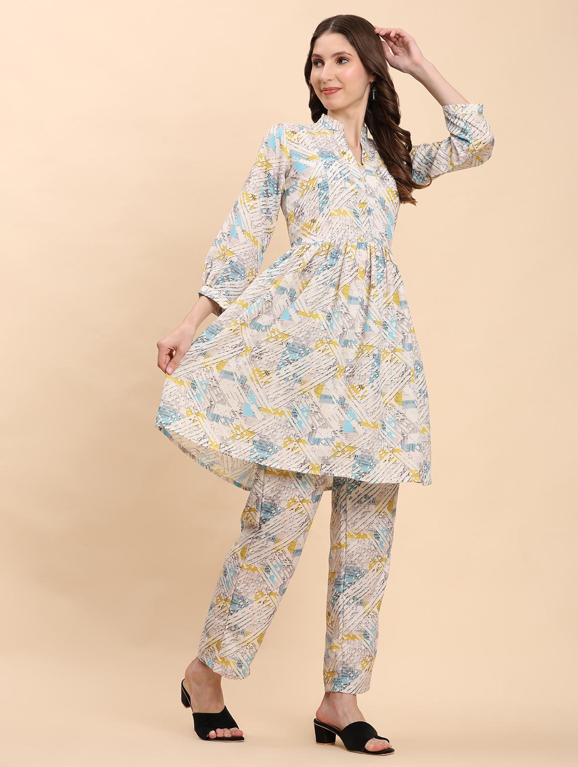 women printed ethnic co-ord set - 21863861 - Standard Image - 3
