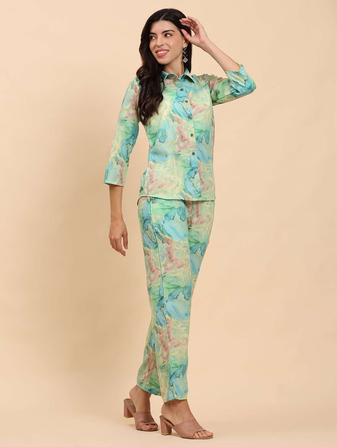 women printed shirt and trouser co-ord set - 21863870 - Standard Image - 3