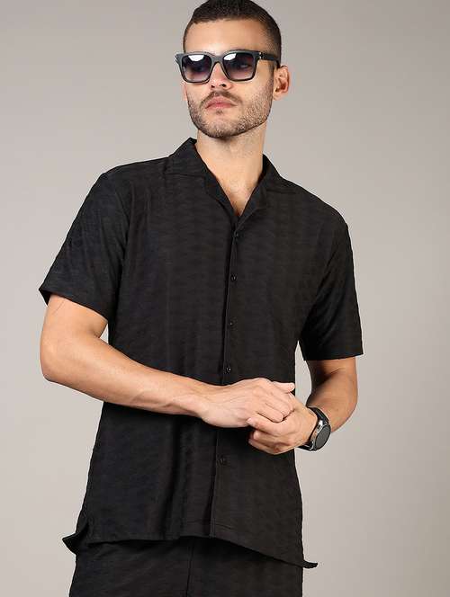 men textured cuban colared casual shirt - 21864296 -  Standard Image - 0