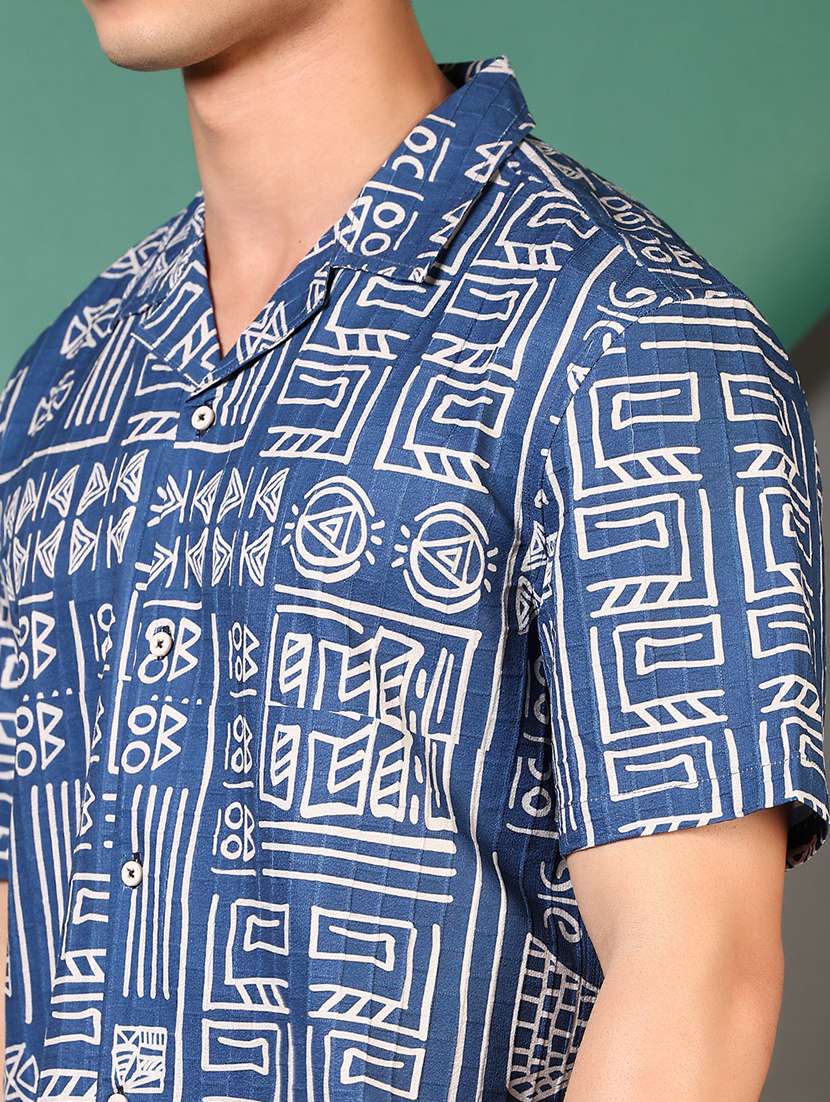 men printed cuban collared casual shirt - 21864304 -  Standard Image - 3