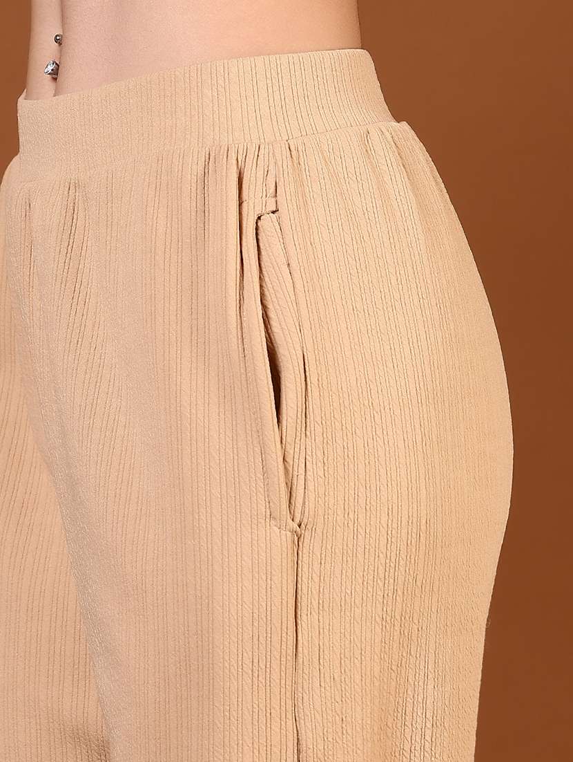 women solid t-shirt and trouer co-ord set - 21864396 -  Standard Image - 5