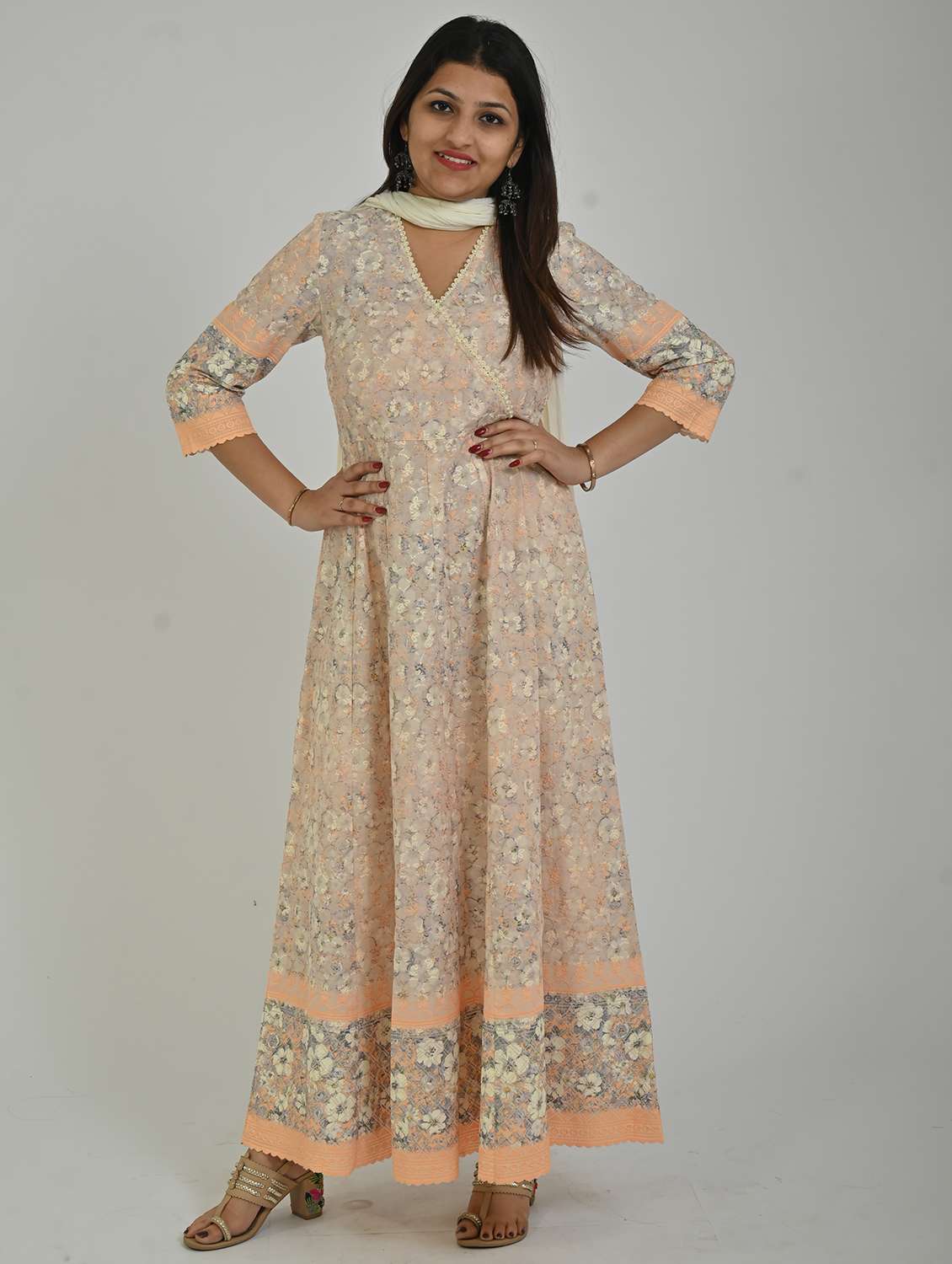 women peach embroidered anarkali kurta with dupatta set - 21865796 -  Standard Image - 3