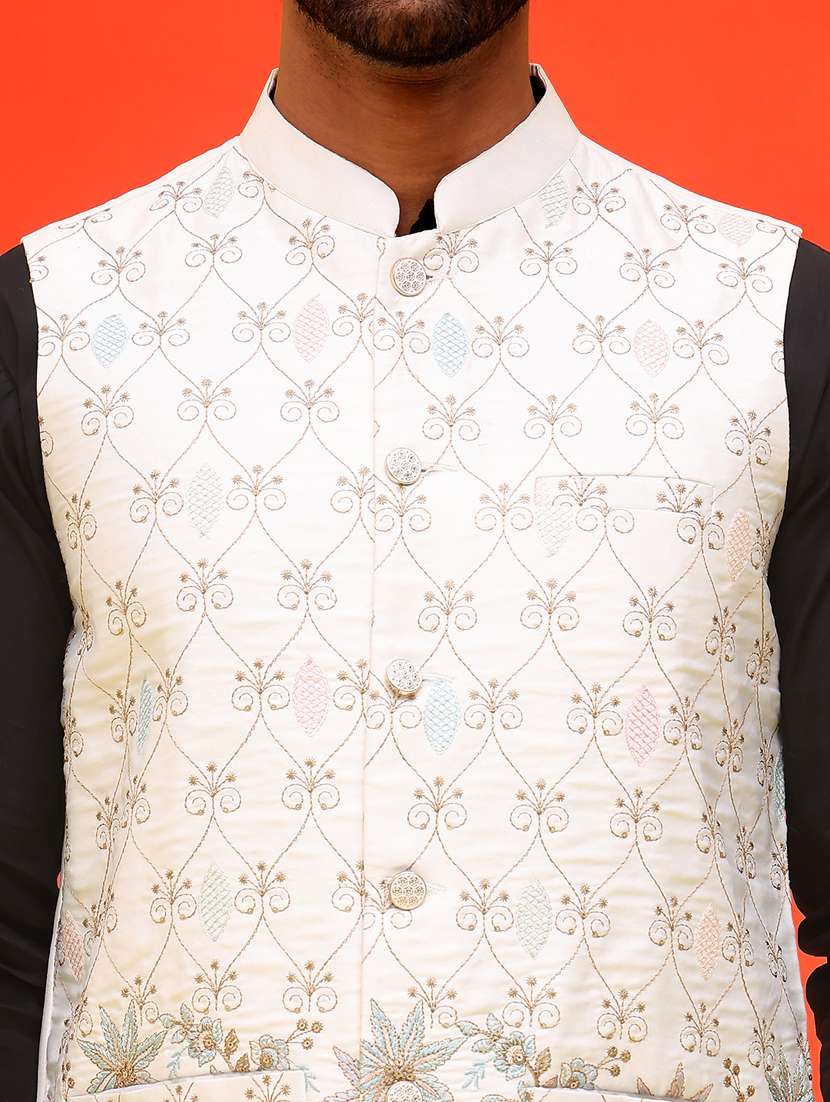 men mandarin neck kurta pyjama with jacket ethnic wear set - 21866014 -  Standard Image - 5