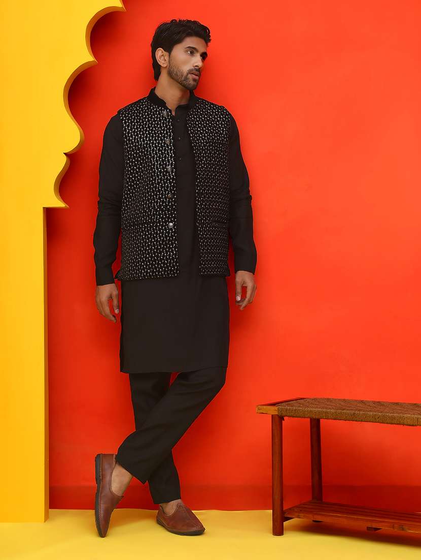 men mandarin neck kurta pyjama with jacket ethnic wear set