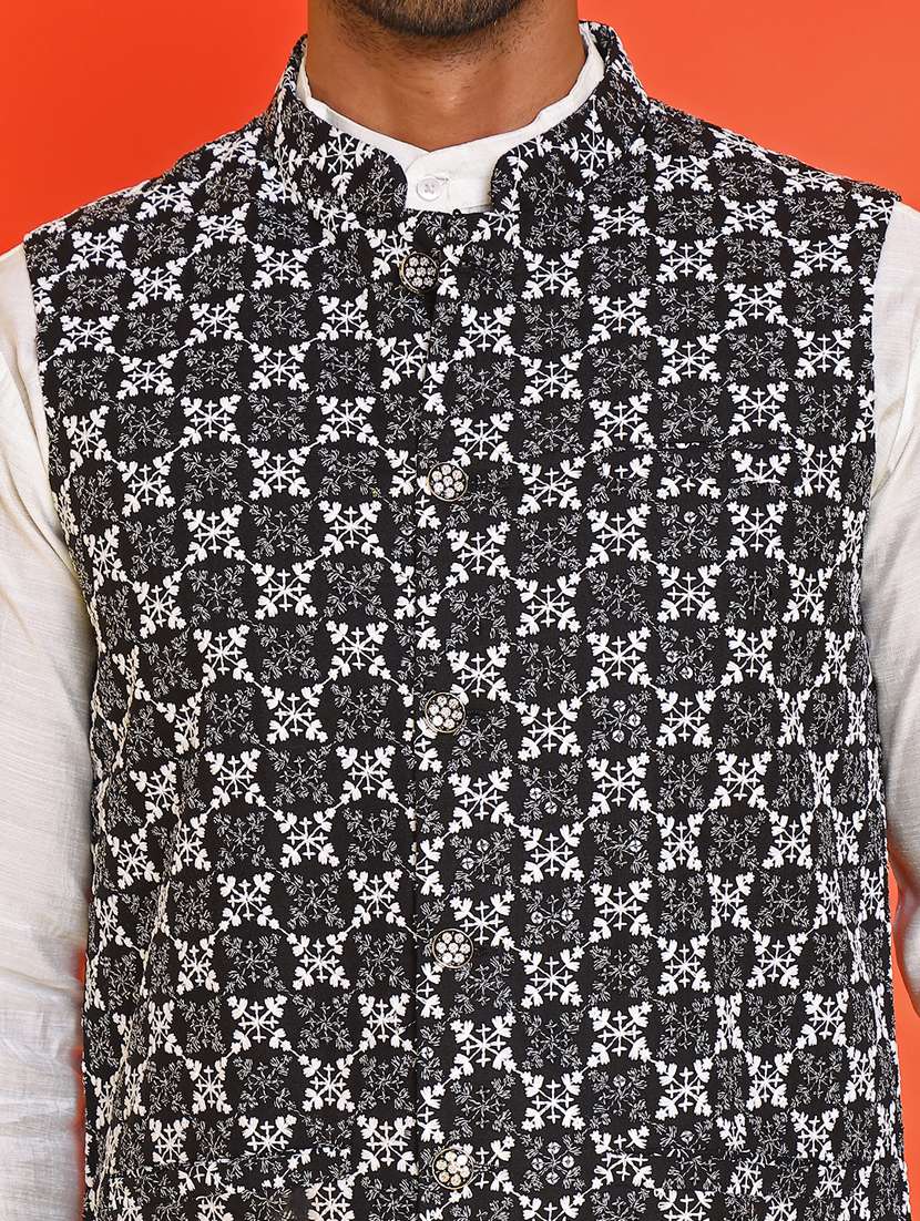 men mandarin neck kurta pyjama with jacket ethnic wear set - 21866025 -  Standard Image - 5