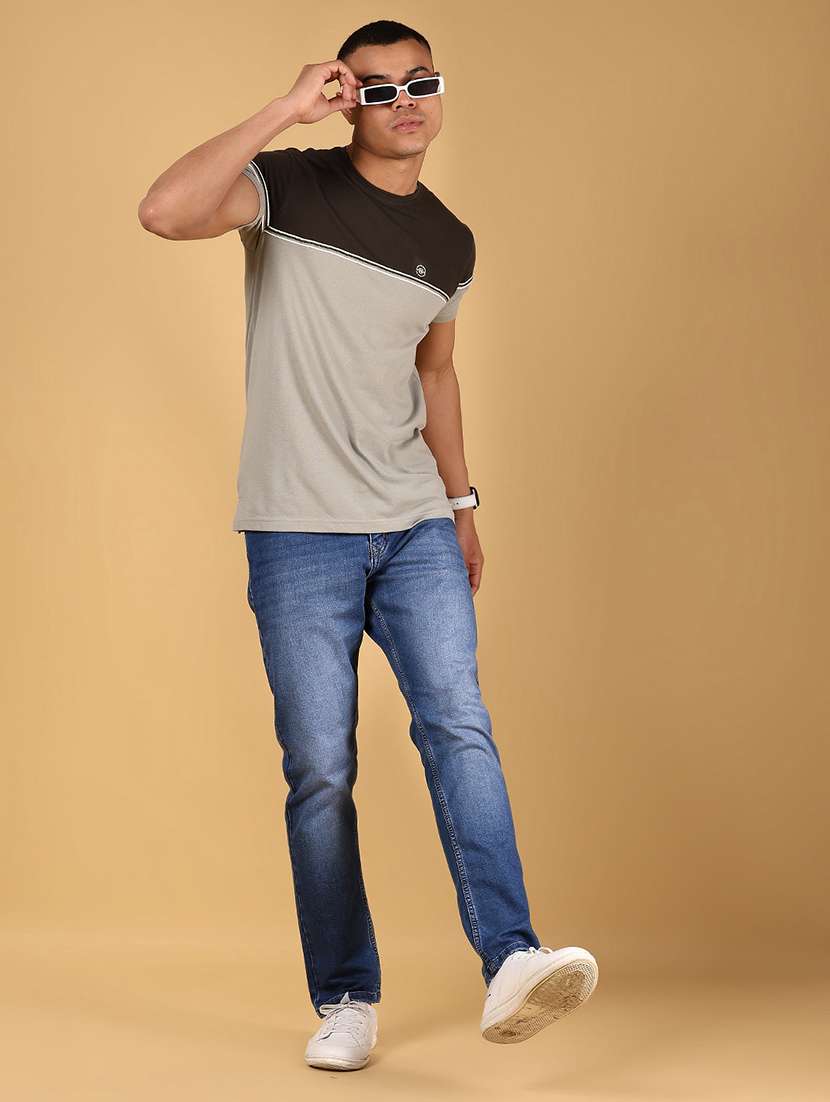 men solid mid rise slim fit jean - 21872663 - Standard Image - 5