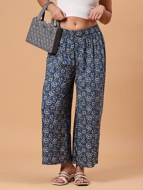 women printed mid rise flared palazzo - 21873320 - Standard Image - 0