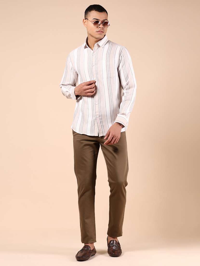 men solid md rise casual chinos  - 21873392 -  Standard Image - 5