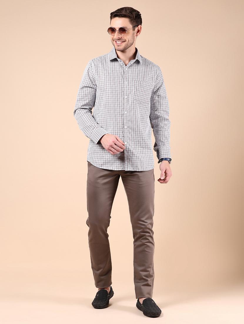 men solid md rise casual chinos - 21873445 - Standard Image - 5
