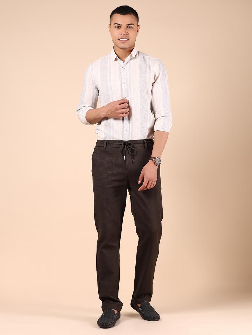 men solid mid rise straight fit chinos - 21873671 - Standard Image - 5