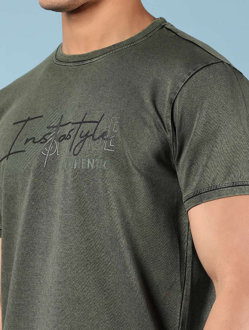 men chest print round neck regular fit t-shirt - 21873691 - Standard Image - 3
