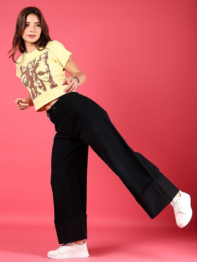 women printed short sleeve regular fit crop t-shirt - 21873863 -  Standard Image - 5