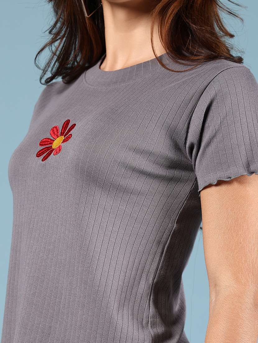 women solid short sleeve regular fit top   - 21873959 -  Standard Image - 5