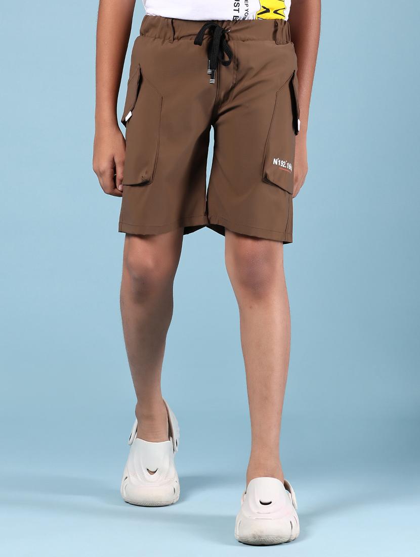 boys solid mid rise cargo shorts - 21874150 - Zoom Image - 0