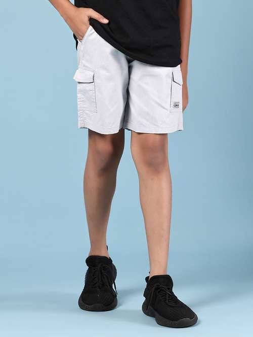 boys solid mid rise regular fit cargo shorts - 21874196 -  Standard Image - 0