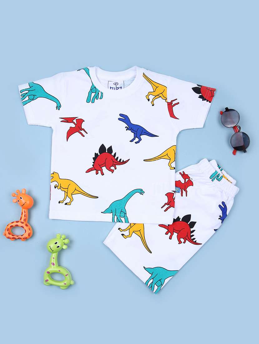 boys printed t-shirt & shorts co-ords set