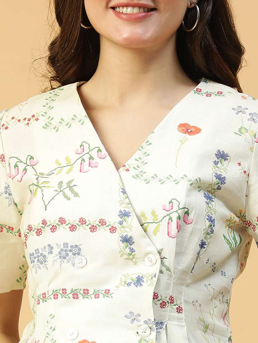 women floral print short sleeves wrap top - 21874609 -  Standard Image - 3