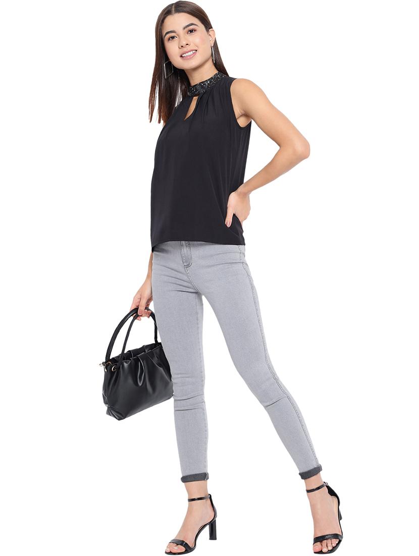 women solid sleeveless regular top - 21880882 - Standard Image - 5