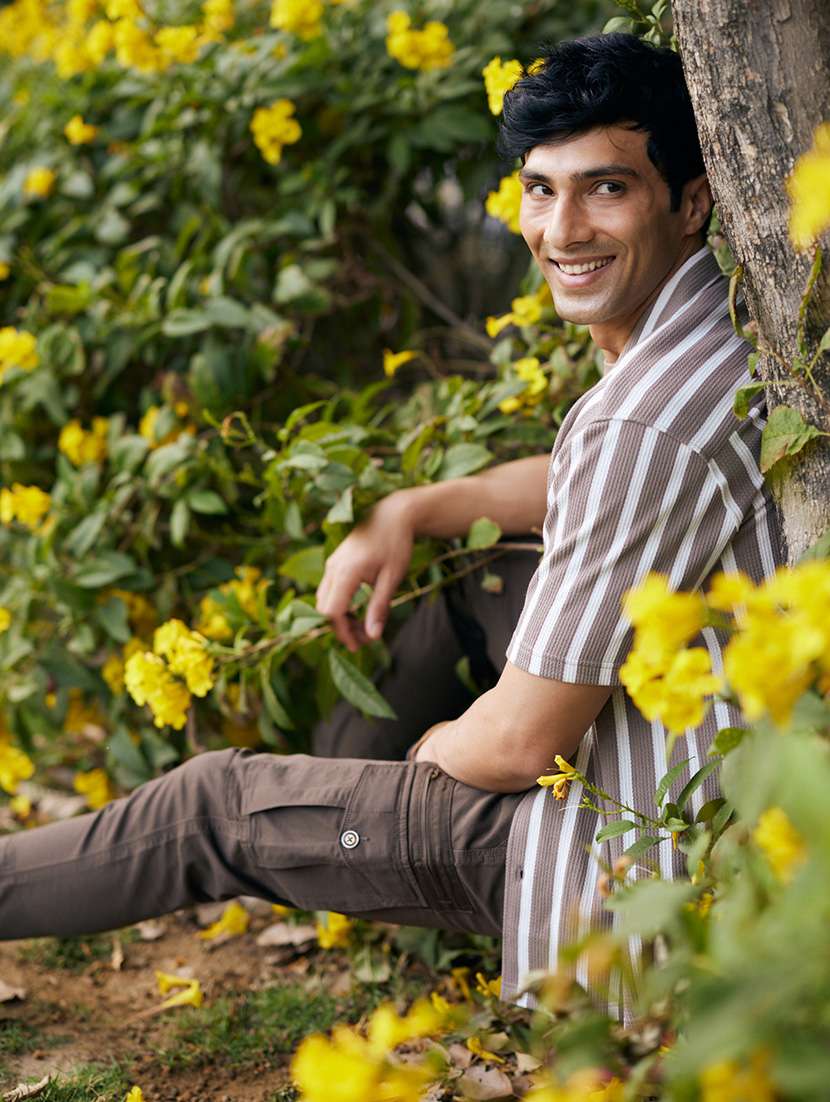 men striped short sleeve slim fit casual shirt - 21881376 -  Standard Image - 3