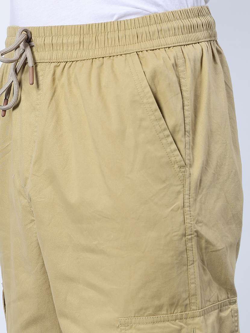 men solid mid rise regular fit cargo - 21881485 -  Standard Image - 5