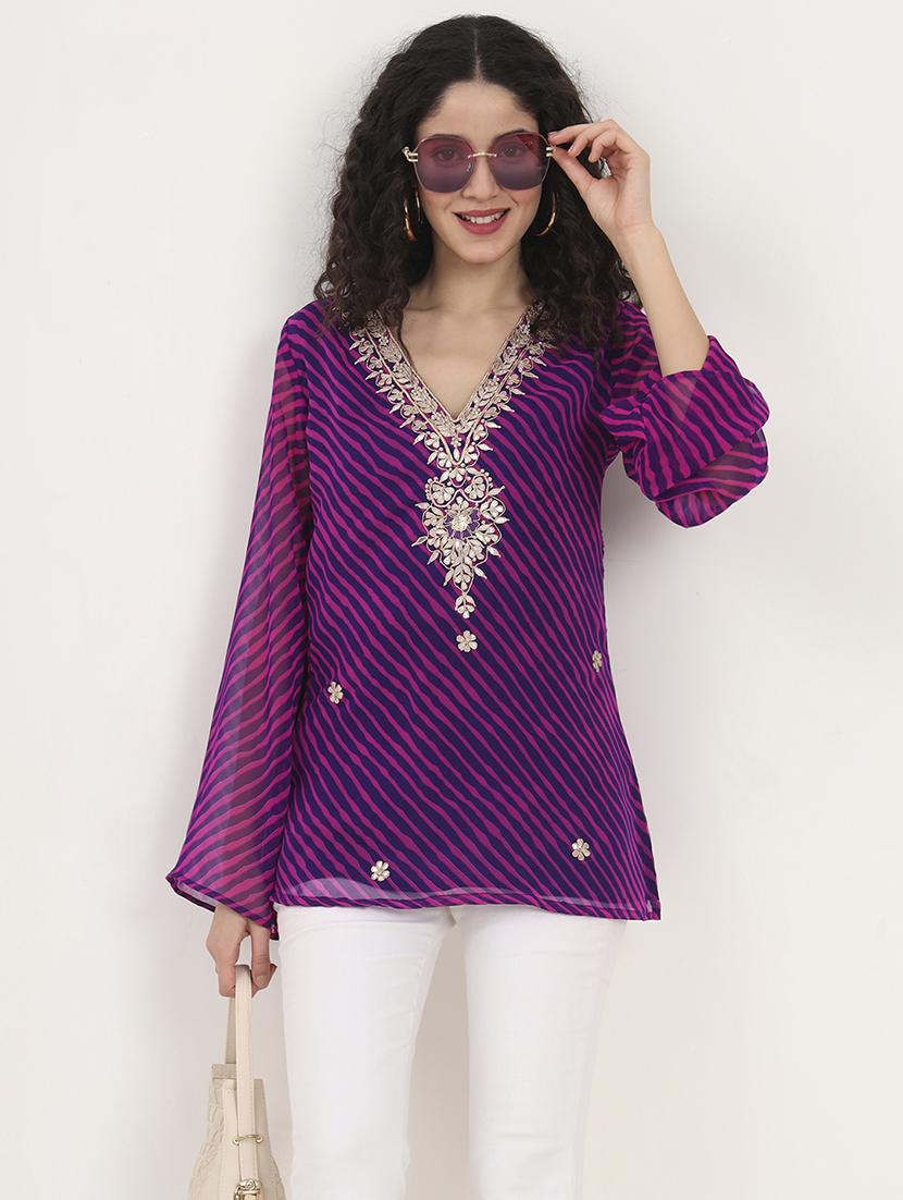 women embellished bell sleeves straight kurti - 21881705 - Zoom Image - 0
