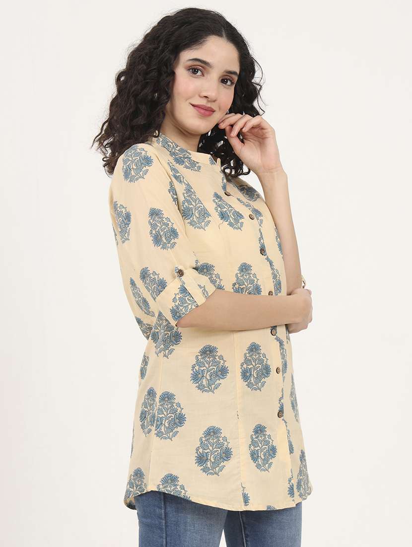 women printed roll-up sleeves kurti - 21881714 -  Standard Image - 3