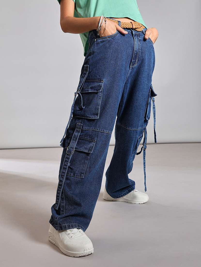 women solid high rise relaxed fit cargo