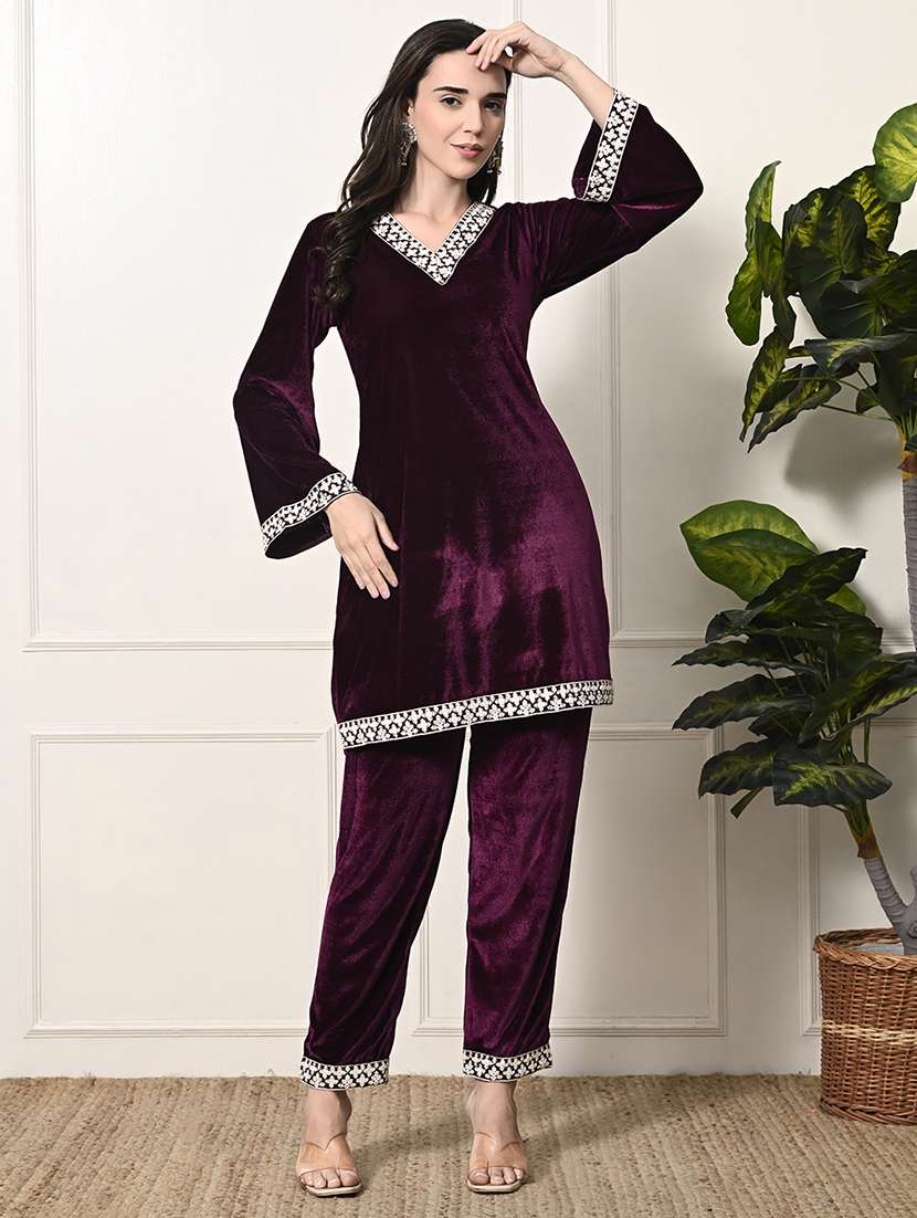 women lace detailed bell sleeves kurta and pant set