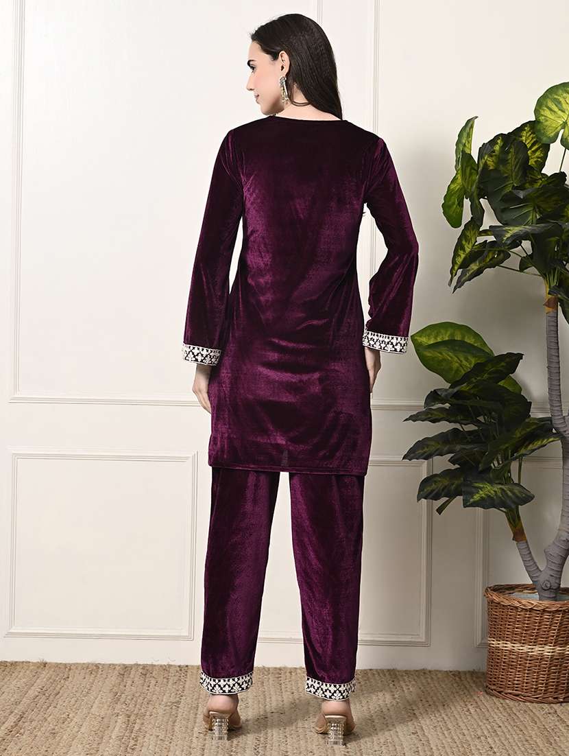 women lace detailed bell sleeves kurta and pant set - 21899123 -  Standard Image - 3