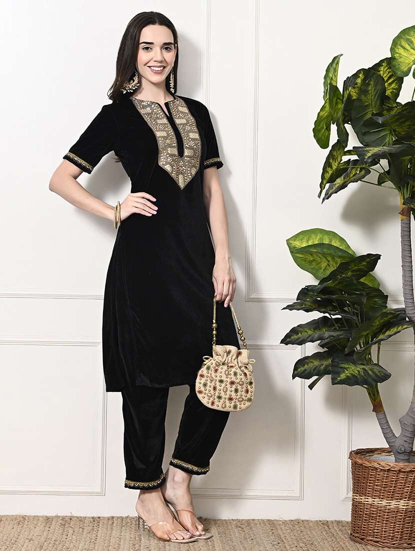 women lace detailed kurta and pant set
