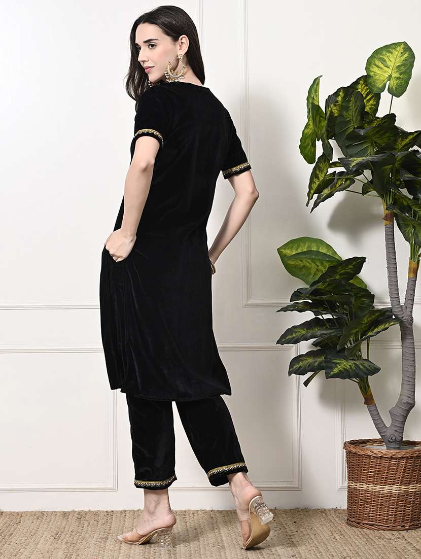 women lace detailed kurta and pant set - 21899124 -  Standard Image - 3