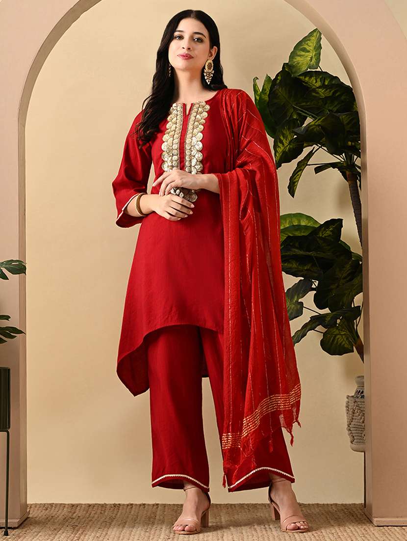 Women Gota Detailed Kurta Pant With Dupatta 