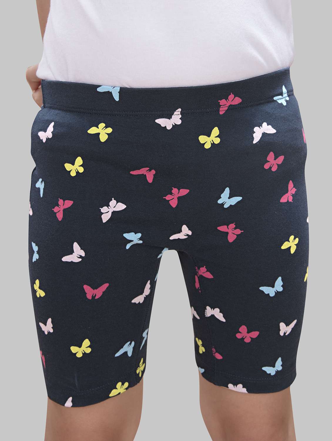 girls pack of 3 printed shorts - 21901324 -  Standard Image - 5