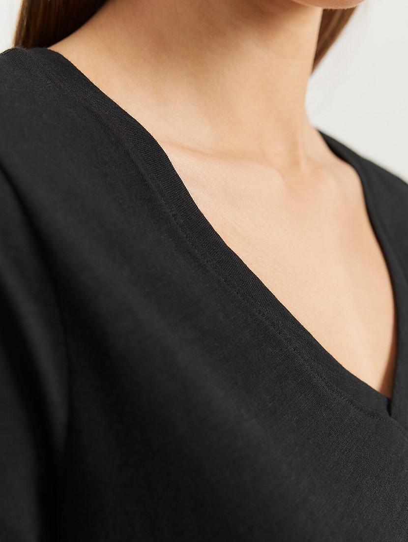 women solid short sleeves regular fit t-shirt - 21902925 - Standard Image - 3