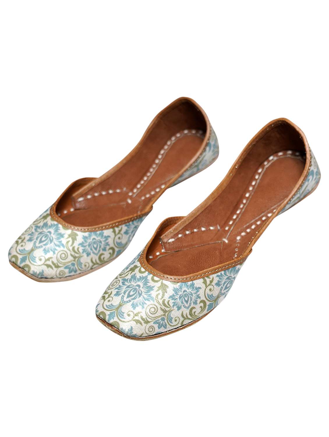 women handmade printed fabric punjabi jutti
