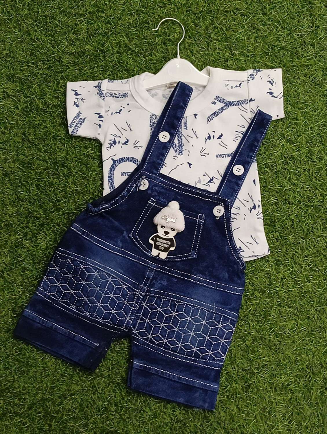 kids printed t-shirt & dungree set - 21904408 - Zoom Image - 0
