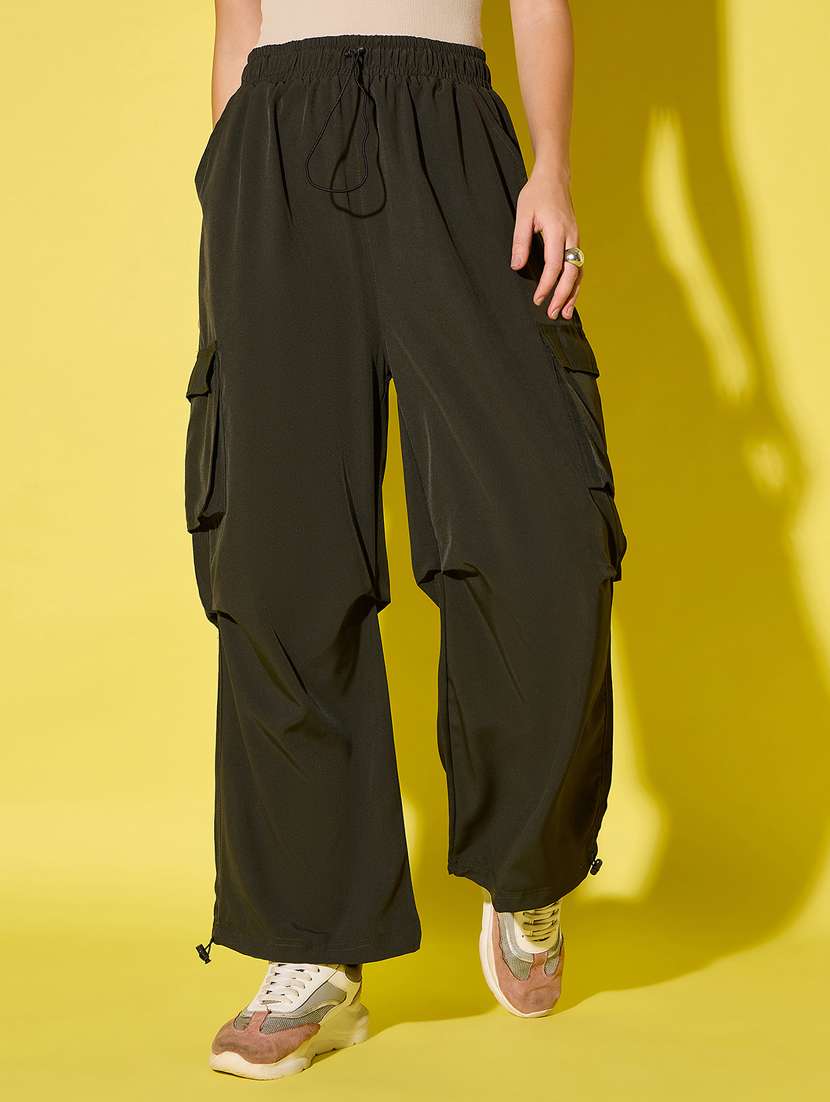 women solid high rise parachute pants