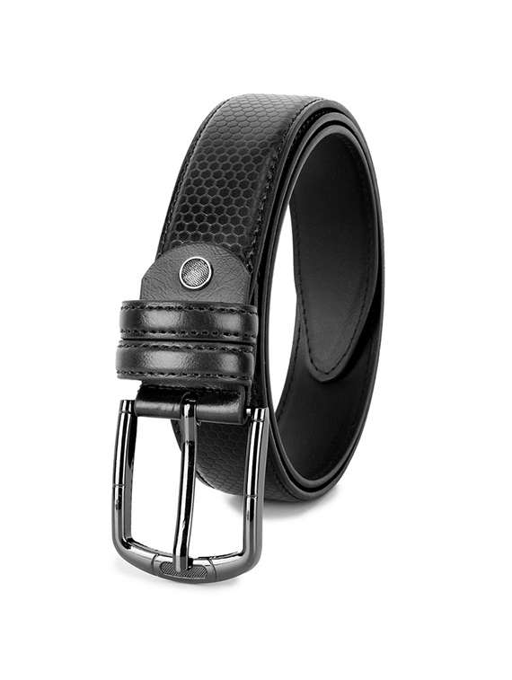 men black textured belt - 21904619 -  Standard Image - 3