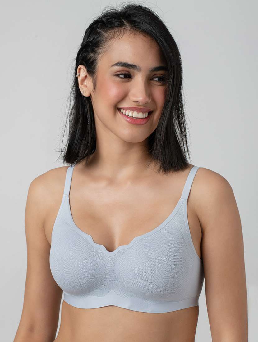 women solid lightly padded bra