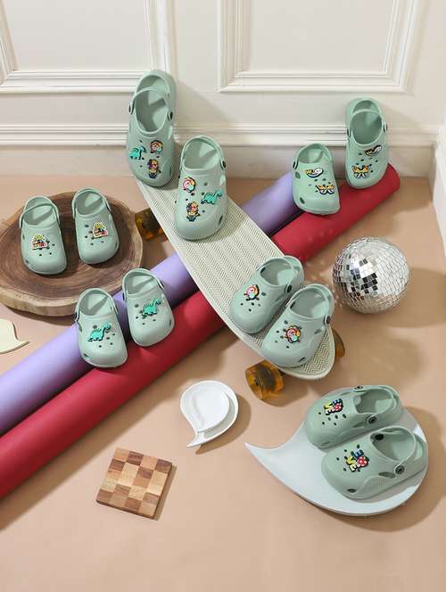 Clogs