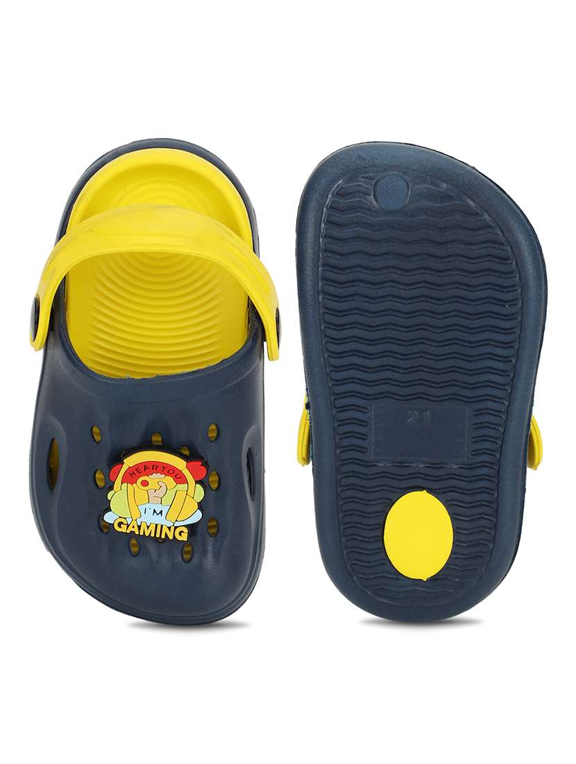 kids navy blue solid clog - 21904868 -  Standard Image - 5