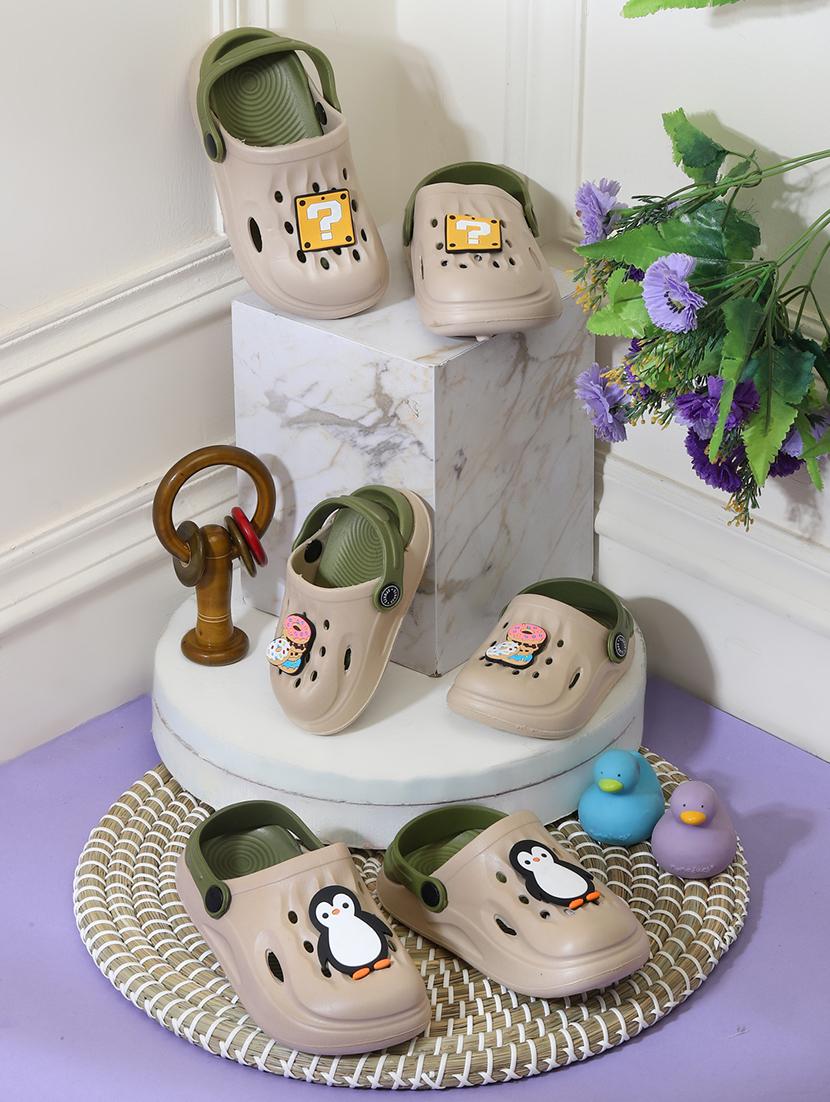 kids beige solid clog - 21904876 - Zoom Image - 0