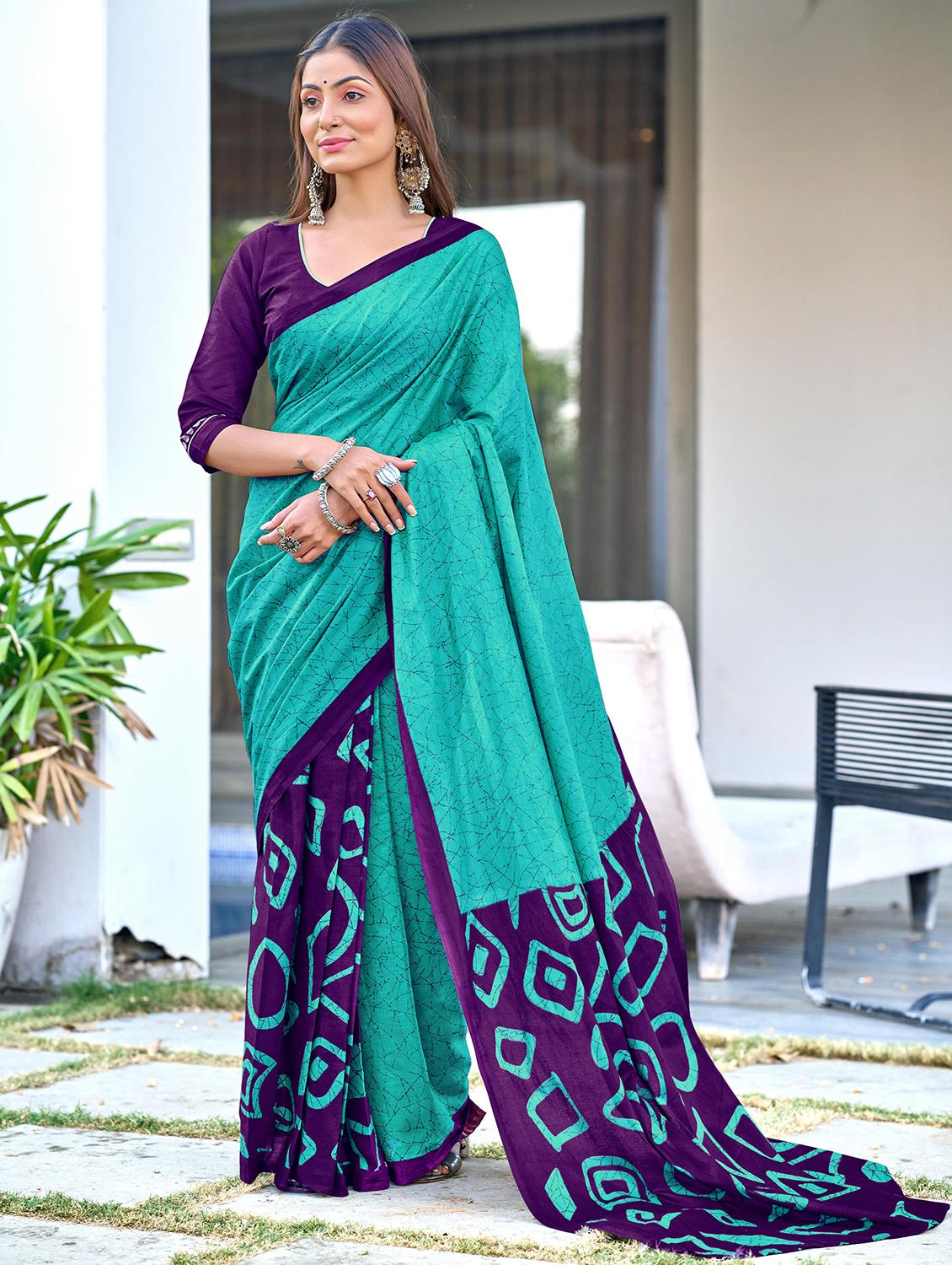 women printed casual wear saree with blouse - 21905331 - Zoom Image - 0