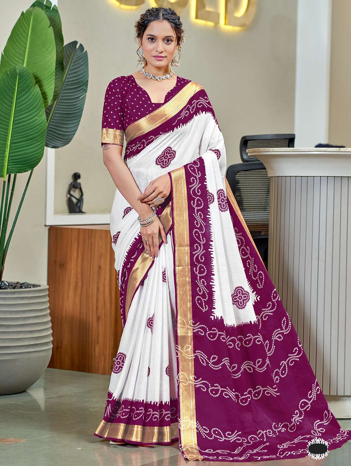 women bandhani printed casual wear saree with blouse