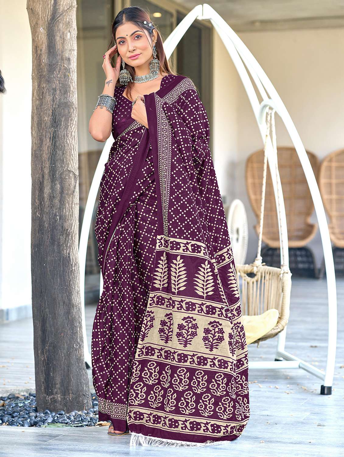 women purple printed saree with blouse
